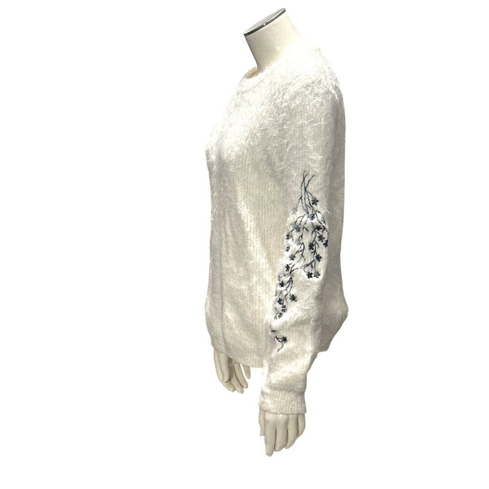 Woven Heart Large Ivory Fuzzy Floral Embroidered Sweater Cottagecore Cozy Chicly - Picture 5 of 11